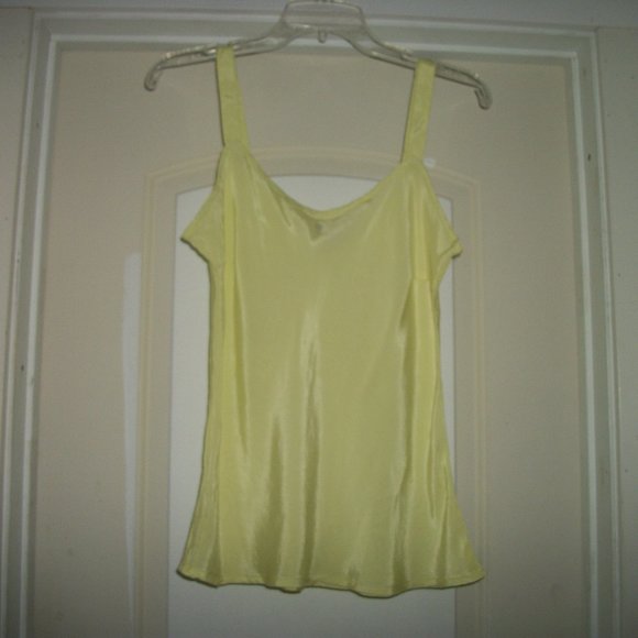 CHARMING CHARTRUSE RAYON CAMI ONE SIZE - Picture 1 of 5